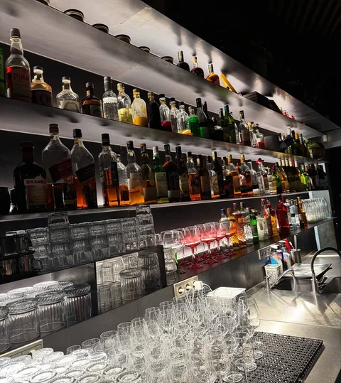 Večerní bar PARQ
